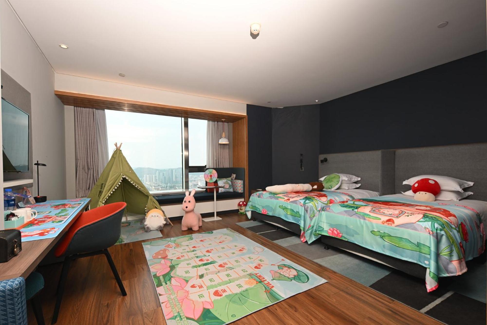 Holiday Inn Express Zhoushan Dinghai By Ihg Exterior foto